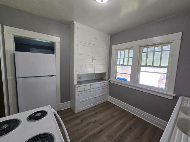 Photo - 506 Fowler St