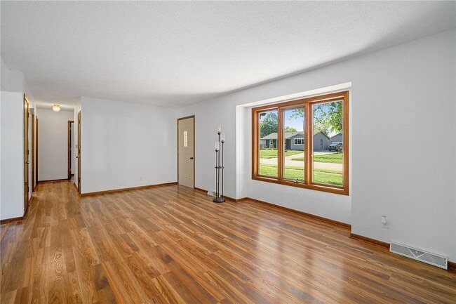 Photo - 414 NE 6th St