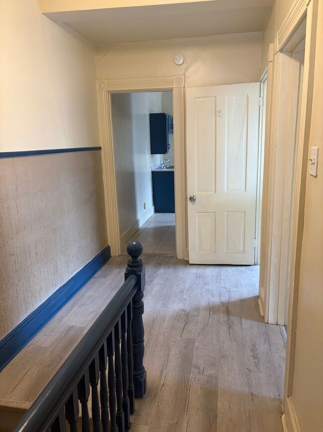 Photo - 121 Laurel St Unit 121 LAUREL AVE. #2