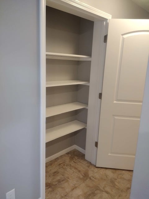 915 N Riverside Dr Unit 1