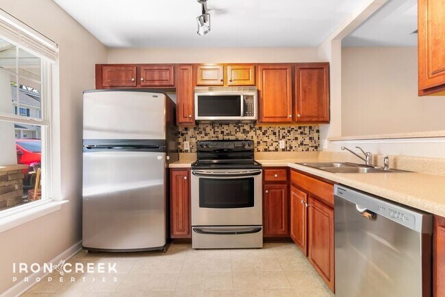 89 Old Salem Ct