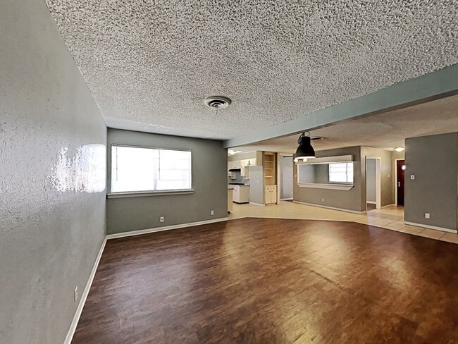 Photo - 6420 Scottsdale Dr