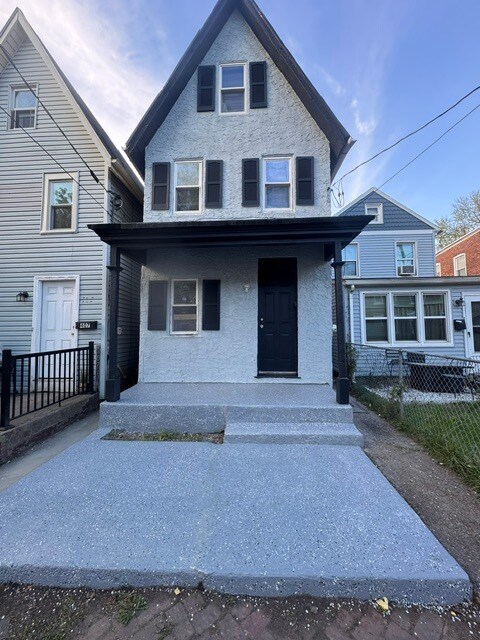 Photo - 409 Beech St