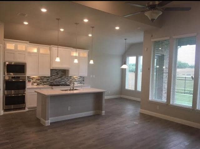 Building Photo - 8026 Acoma Ln