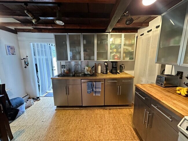 Photo - 18 Tremont St Unit 2