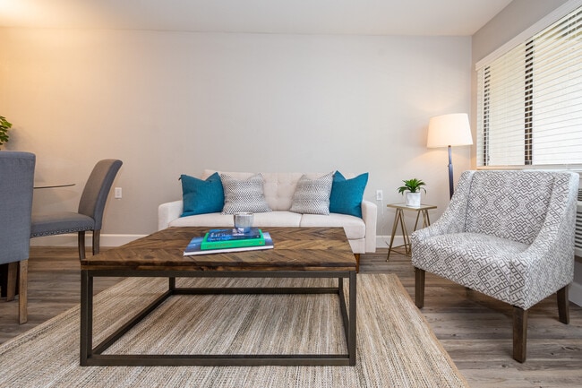 Ellinwood Apartments