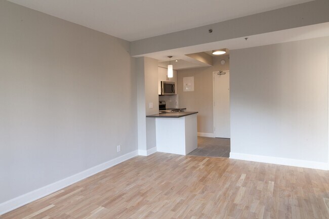 Photo - 3455 Rue Aylmer Unit 604