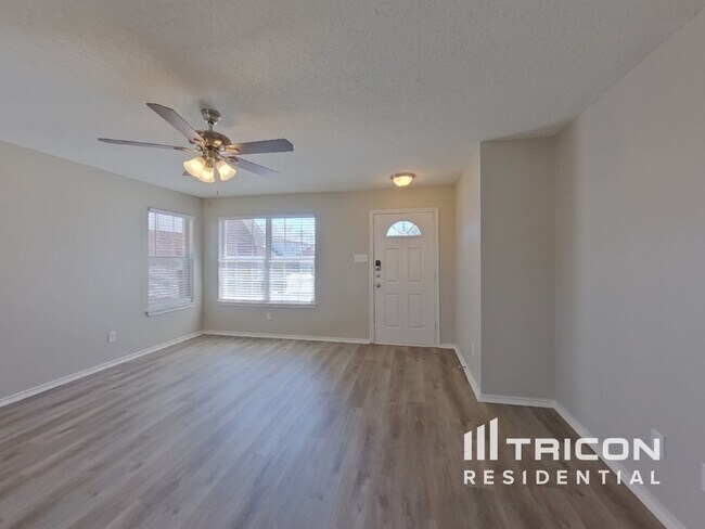 Photo - 10100 Chapel Oak Trail