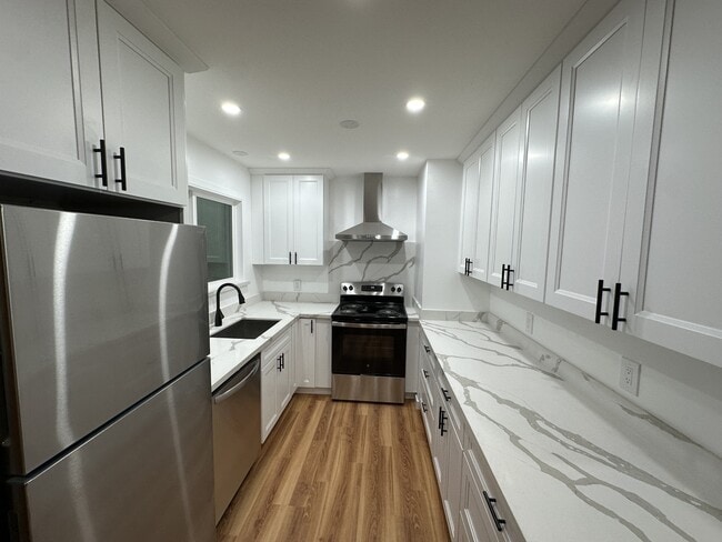 Building Photo - 1743 S Fitch Mountain Rd Rental