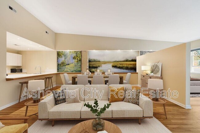 Photo - 32 Broadway St Unidad #330