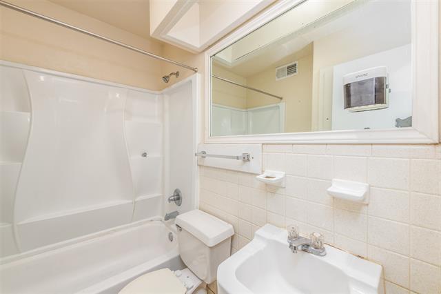 Photo - 1816 E Tucker Blvd