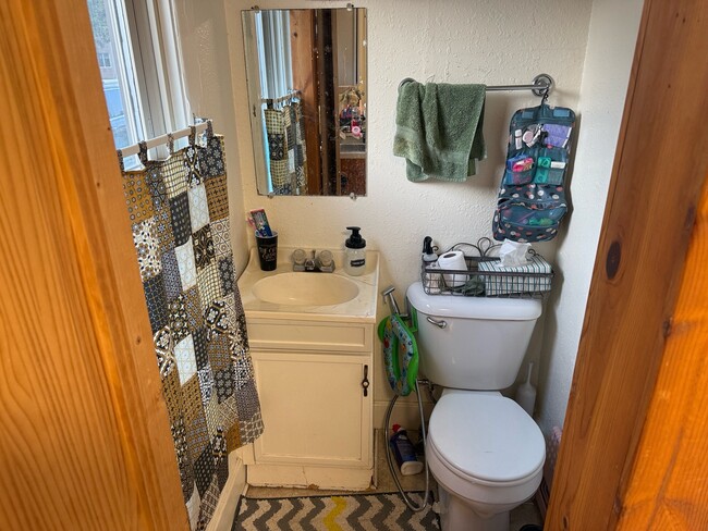 Photo - 719 8th Ave