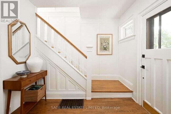 Photo - 162 John St