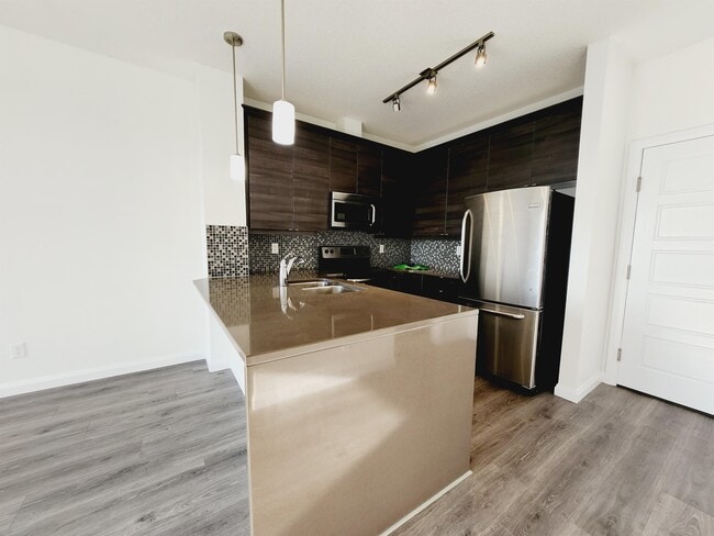 Building Photo - 2590 Anderson Way SW
