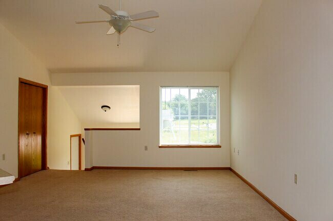 Photo - 1204 Salem Dr