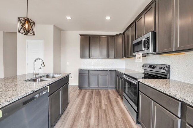 10104 Bethlehem Ct