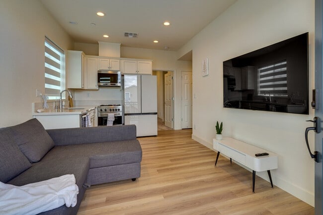 Building Photo - 3023 Neil Jerome Dr Unit ID1304908P