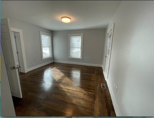 Photo - 8 Fletcher Ter