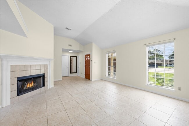 Photo - 17402 Eastwood Cir