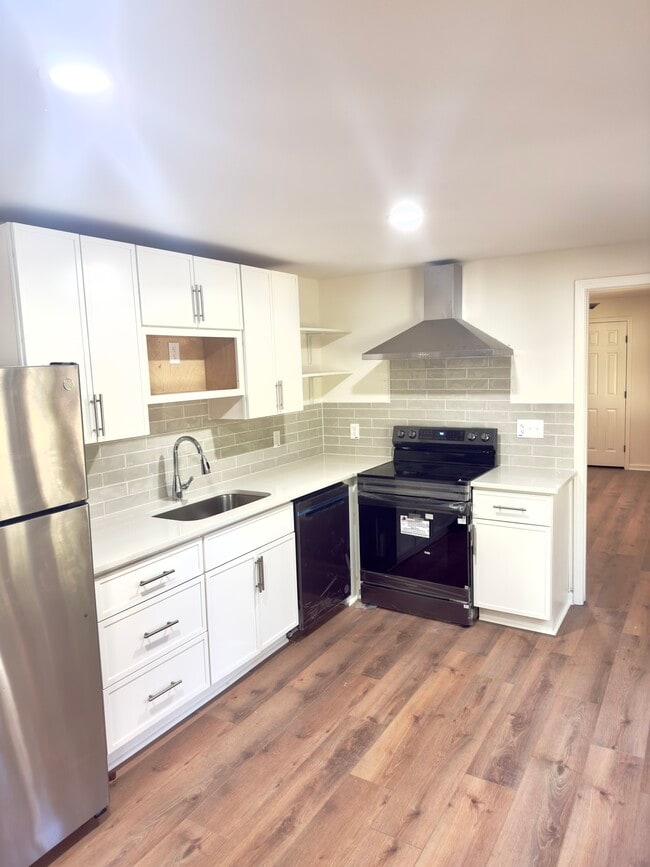 Todos los electrodomésticos nuevos - 3512 Hidden Acres Dr Unidad 3512