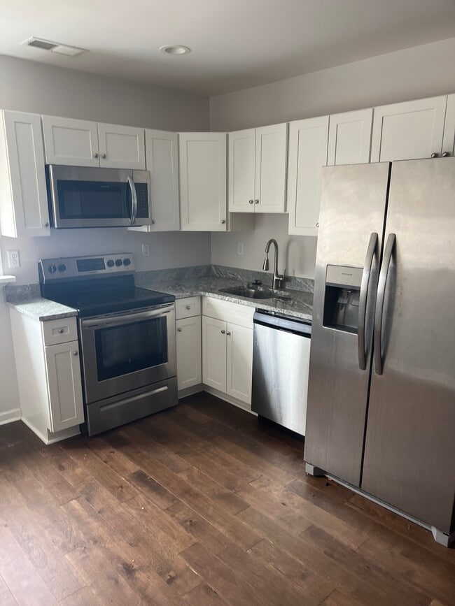 255 Atwood St Unit 1R