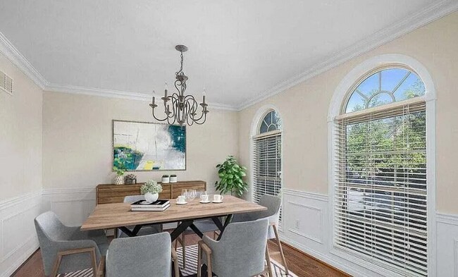 Photo - 3169 Caversham Park Ln