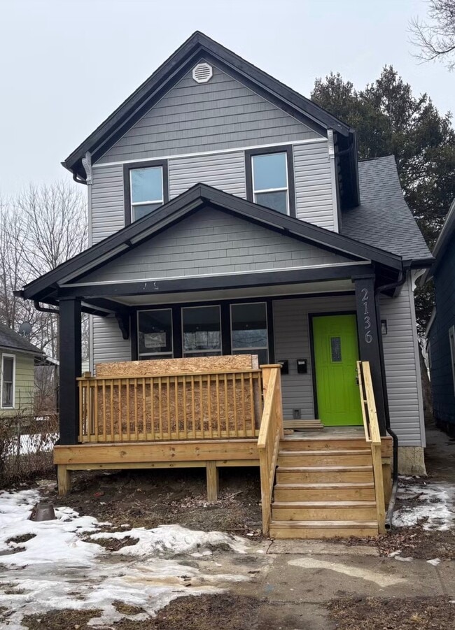 Building Photo - 2136 Miner St Unit 1