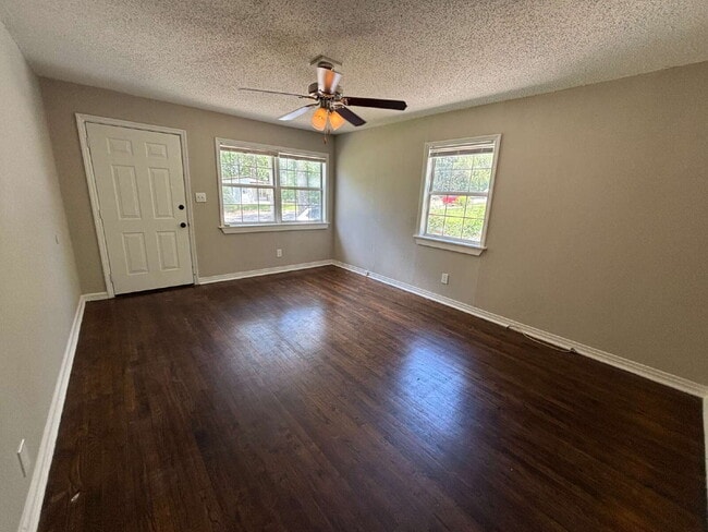 Photo - Stylish Renovated 3-Bedroom Gem in Prime Tallahassee – Near Downtown!