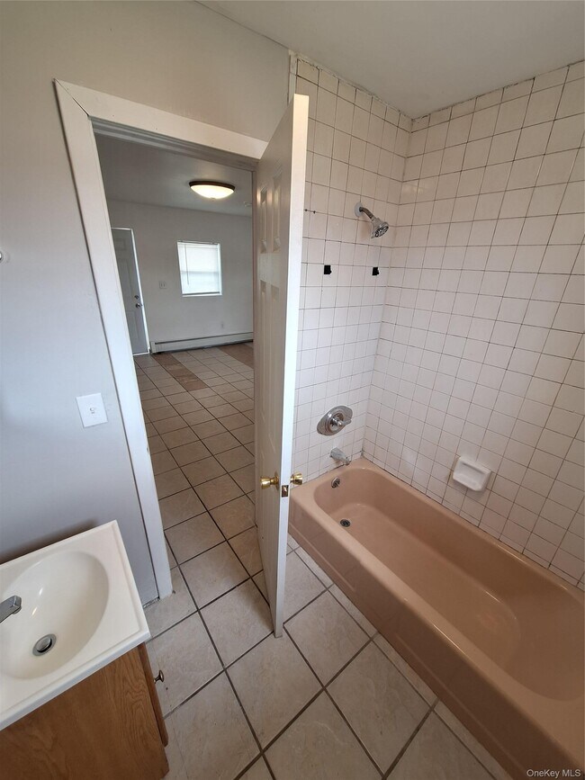 Photo - 2095 Ulster Ave Unit 6