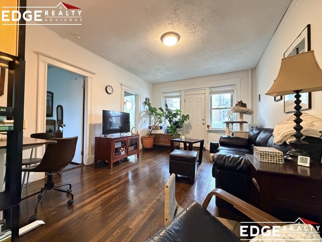 Photo - 241 Winchester St