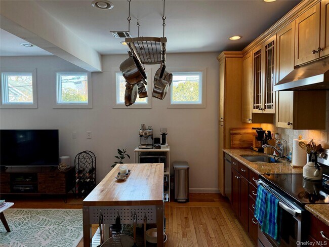 Photo - 109 14th Ave