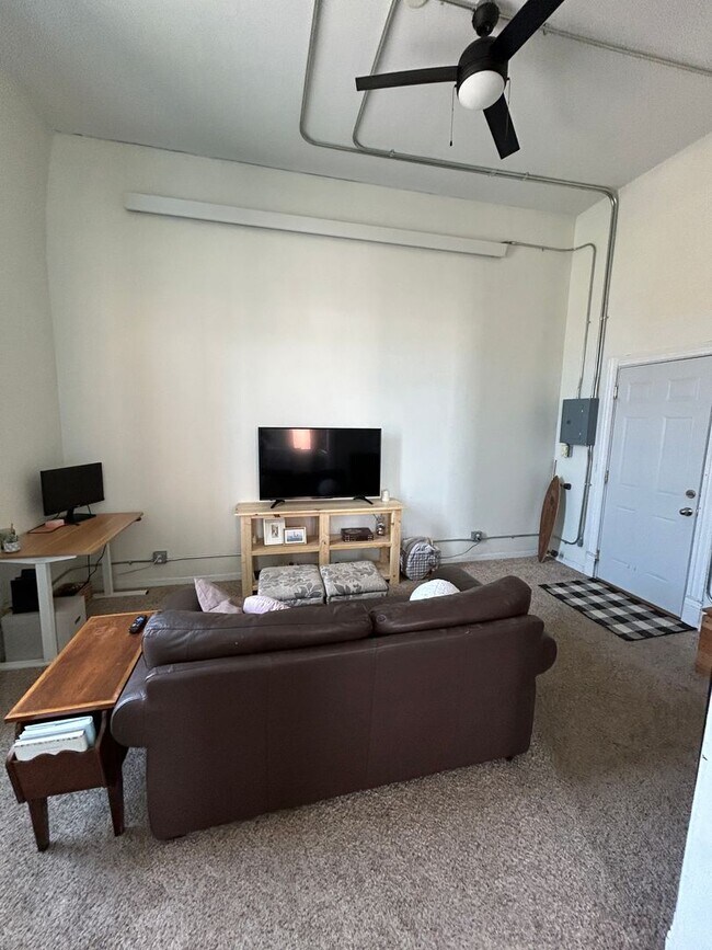 Photo - G&amp;C Investments, LLC (G&amp;C) Unit 2