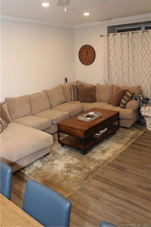 Photo - 267 Melba St Unidad A31