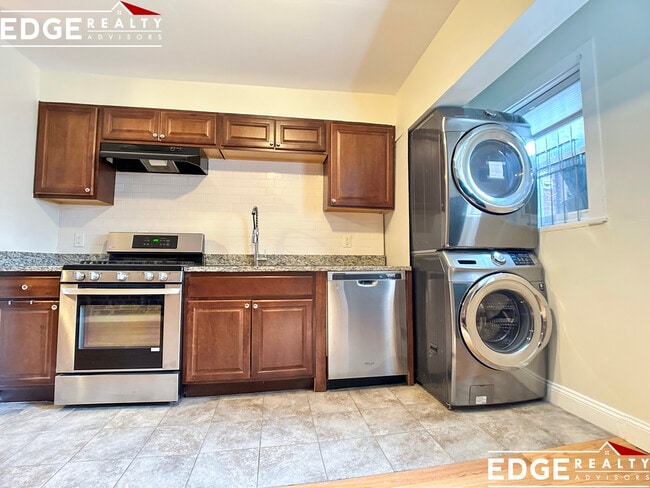 Photo - 12A Glenville Ave