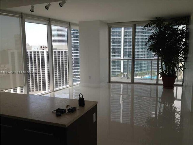 Photo - 475 Brickell Ave Unit 2415