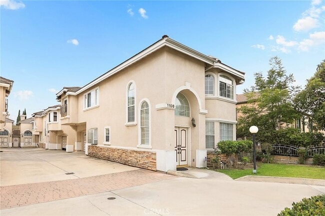 Photo - 1108 Fairview Ave