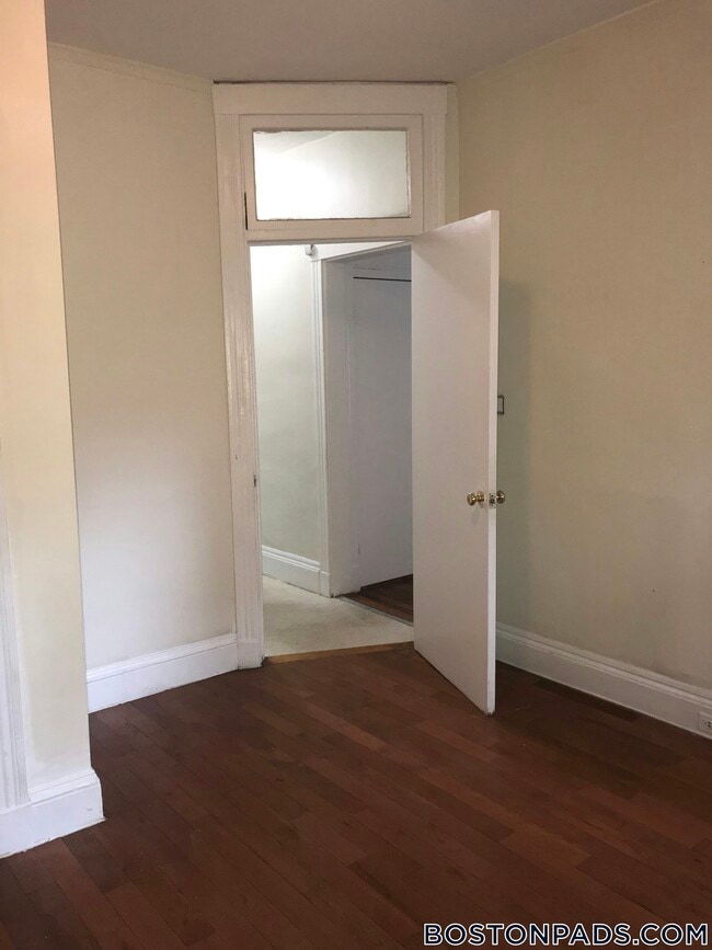 Photo - 128 Allston St Unidad side