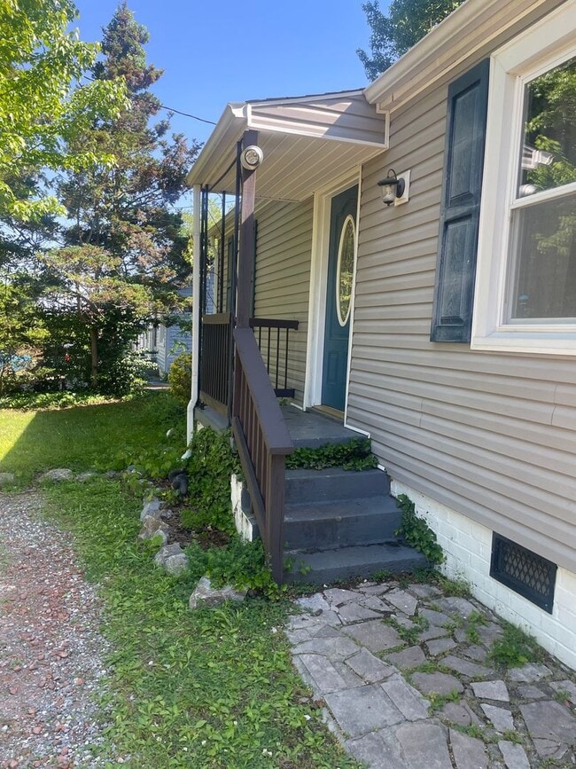 Photo - Knoxville 37920 - Adorable 2 bedroom 1 bath home in the Heart of South Knoxville-Pet Friendly - C...