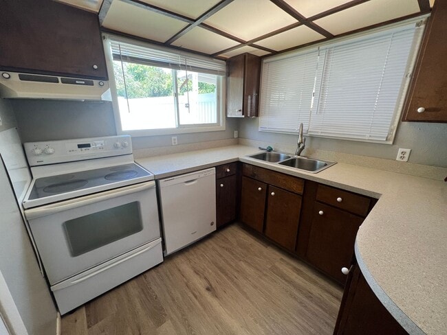 Photo - 509 Burlington Ave Unit 509 1/2 Burlington Ave