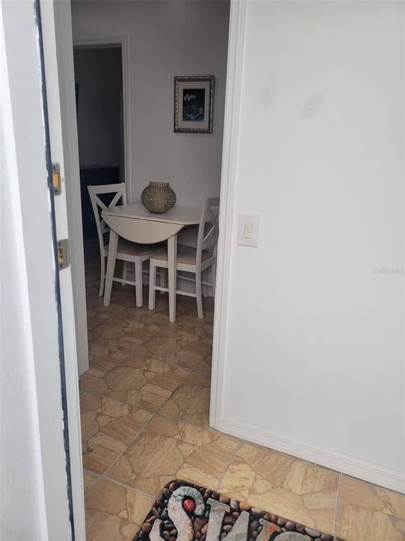 Photo - 531 Lakeview Ct