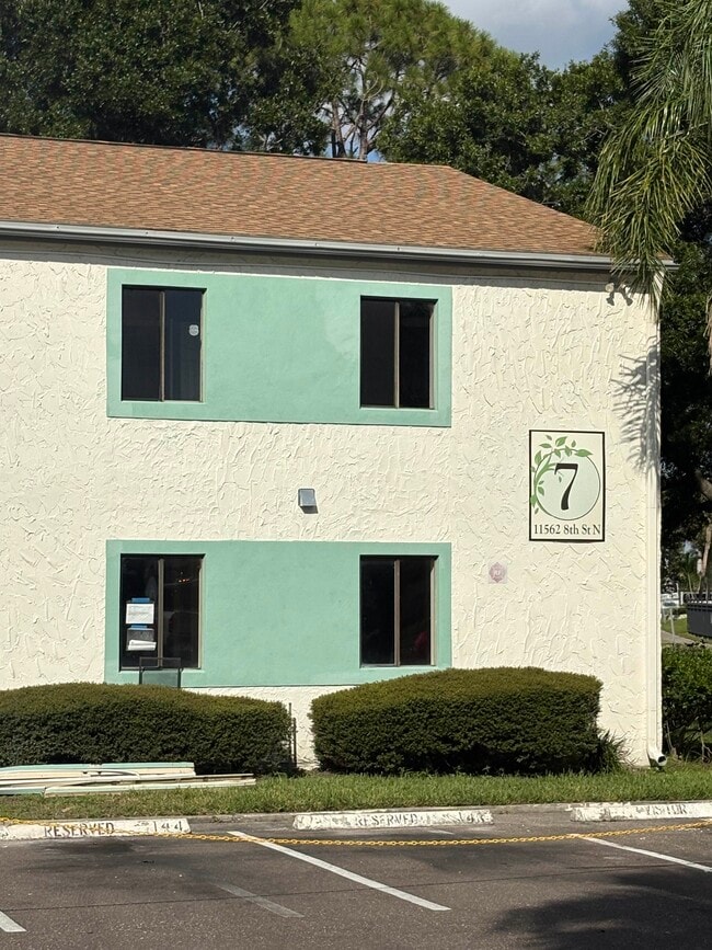 Building Photo - 11562 8th St N Unit 702 Rental