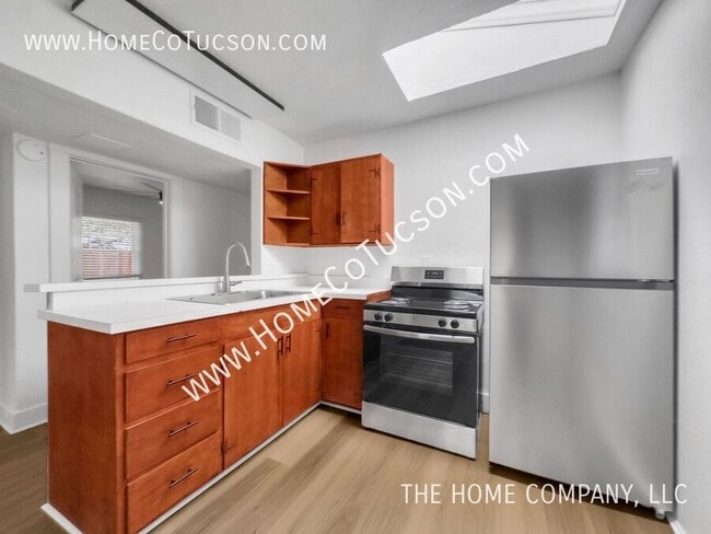 2425 N. Goyette-