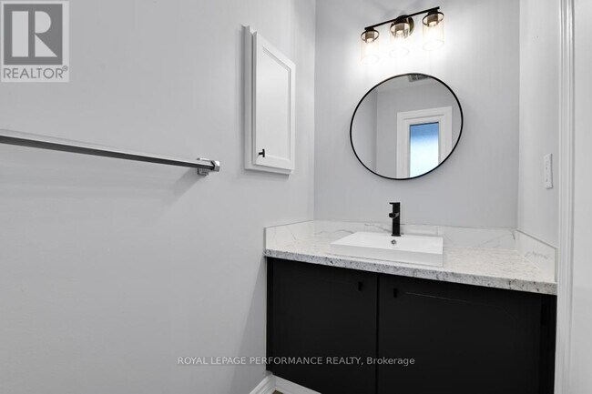 Photo - 1286 Cedarcroft Crescent