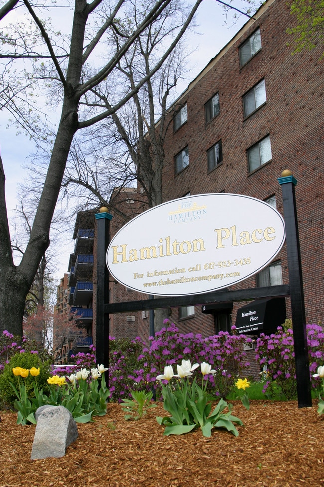 Hamilton Place - Hamilton Place Apartments