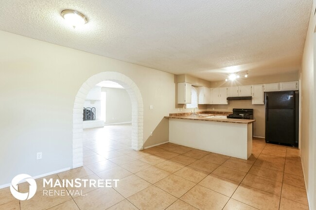 Photo - 5311 W Holly St