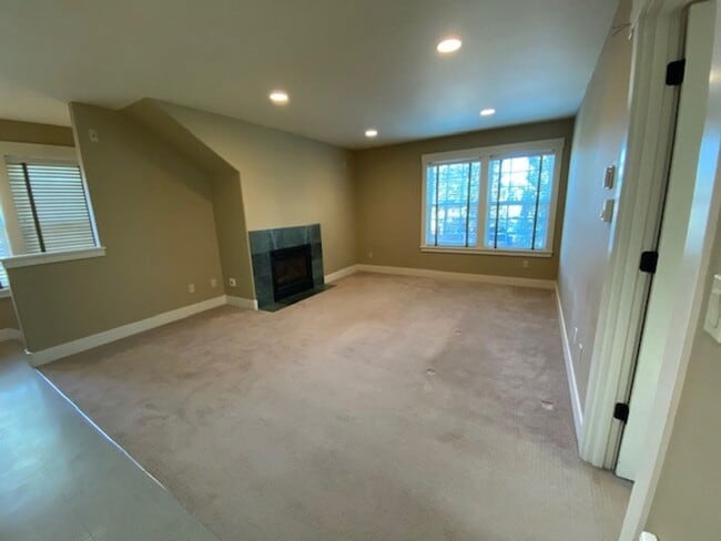 Photo - hi2209 Unit 2