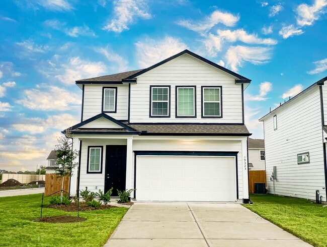 Building Photo - Pradera Oaks