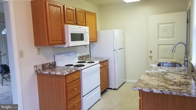 Building Photo - 8220 Savage Guilford Rd