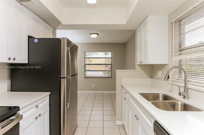 Photo - 611 Alpine Ave