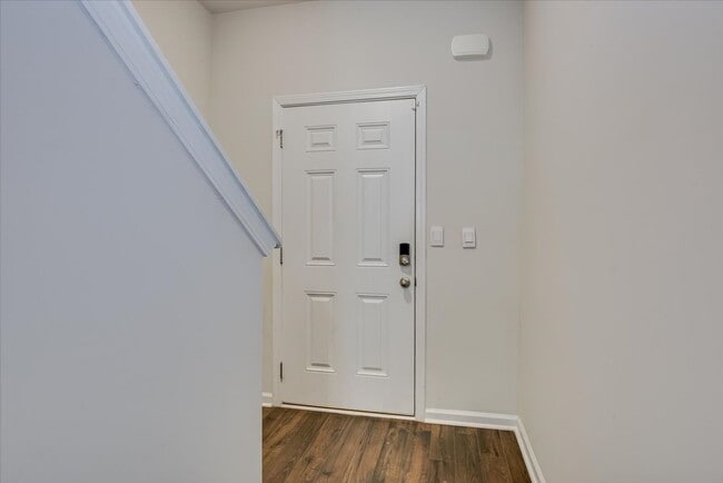 Photo - 846 Quaint Parish Cir